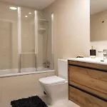 Sunrise Tower - Great Location - 5 Minutes Walk To The Sea *