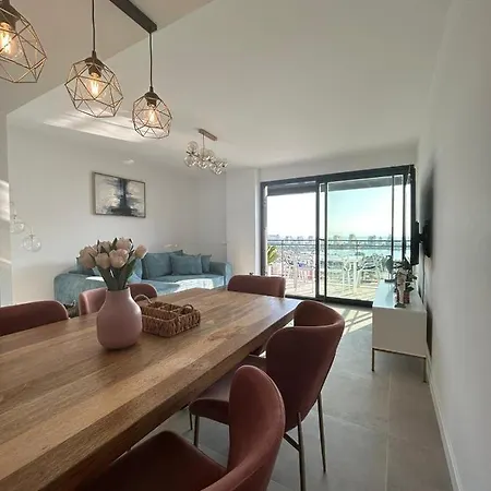 Sunrise Tower Apartment