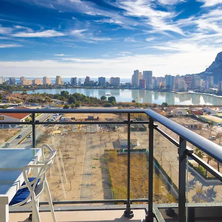 Apartament Sunrise Tower - Great Location - 5 Minutes Walk To The Sea