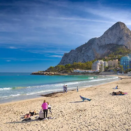 Apartament Sunrise Tower - Great Location - 5 Minutes Walk To The Sea *