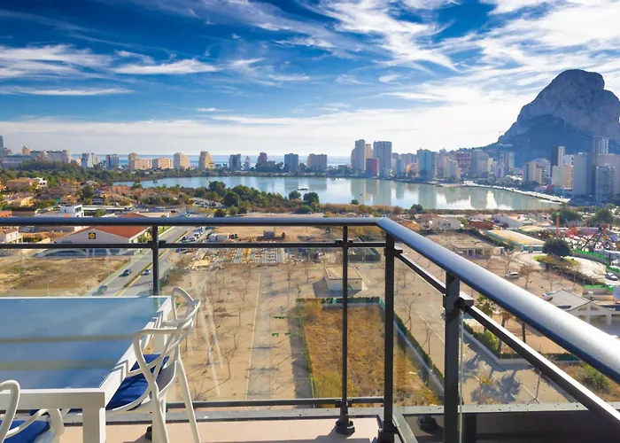 Apartament Sunrise Tower - Great Location - 5 Minutes Walk To The Sea