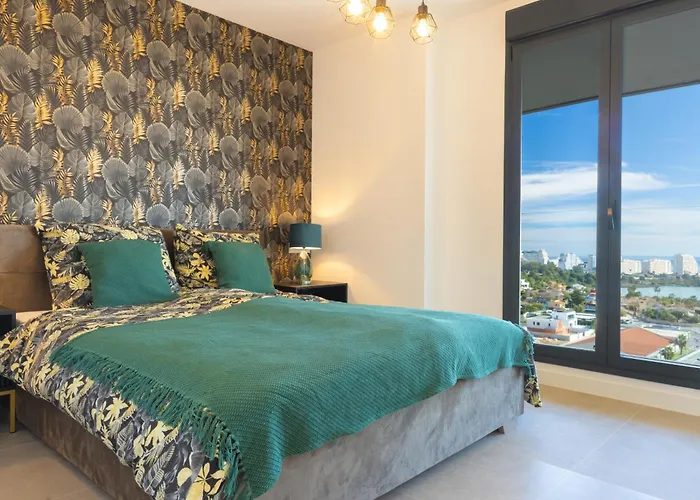 Sunrise Tower - Great Location - 5 Minutes Walk To The Sea Apartament *