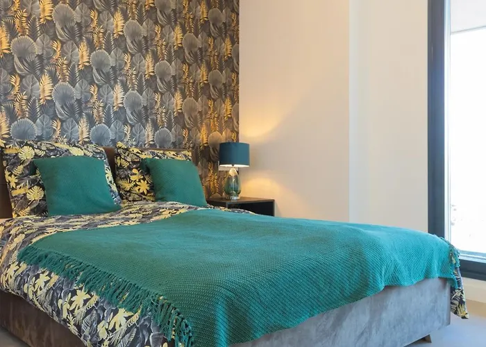 Apartament Sunrise Tower - Great Location - 5 Minutes Walk To The Sea